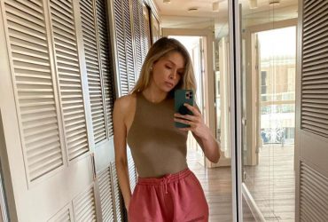 Віра Брежнєва показала рідкісне фото з дочкою