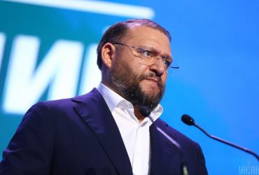 Добкін після служби в храмі УПЦ МП звернувся до захисників України (відео)