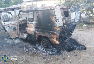 В Каховке российские оккупанты обстреливают местный транспорт