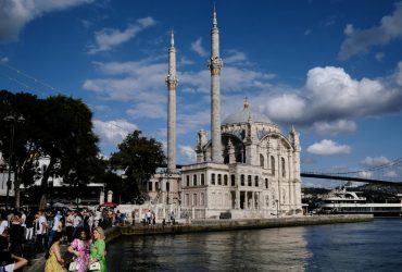 Вистачить 15 євро на добу: названо найбюджетніші країни Європи для відпочинку цього літа