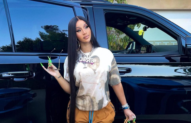 Епатажна Карді Бі народила сина реперу Offset, якого звинувачувала в аб'юзі (фото)