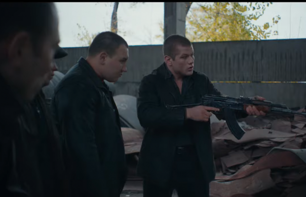 У мережі з'явився трейлер "Носорога" Олега Сенцова про лихі 90-і
