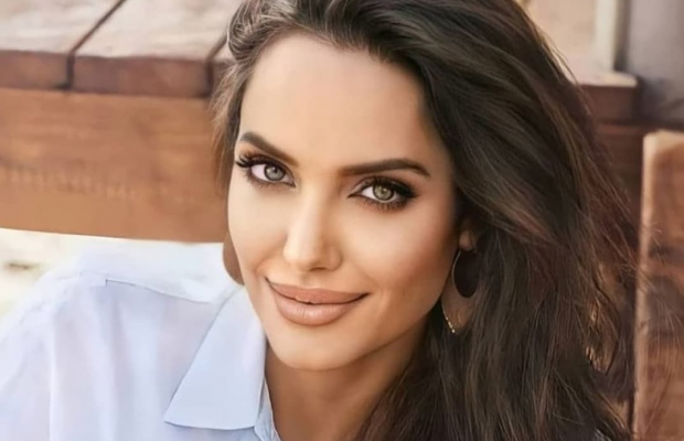 Сироватка з новонароджених хлопчиків і пропарювання піхви: топ-5 незвичайних б'юті-процедур світових зірок