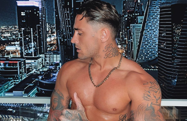 Мільйон доларів за 12 годин: зірка реаліті-шоу оприлюднив секс-відео зі своєю дівчиною