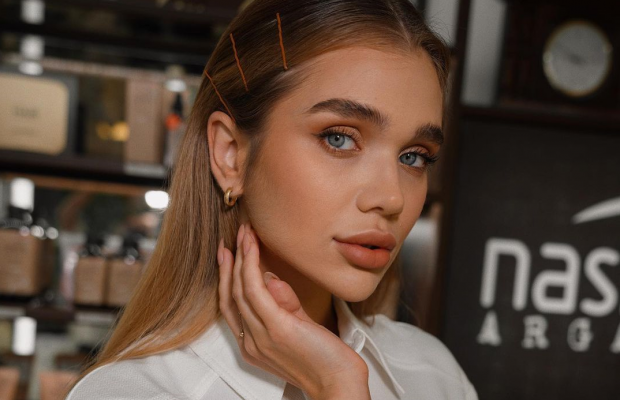 "Просив зробити аборт і бажав смерті": блогерка Саша Пустовіт дала скандальне інтерв'ю про свого чоловіка