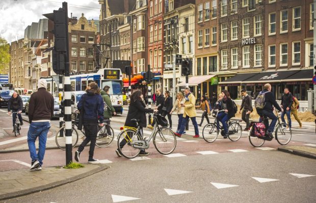 У Нідерландах анонсували посилення карантину через стрімке зростання кількості випадків COVID-19