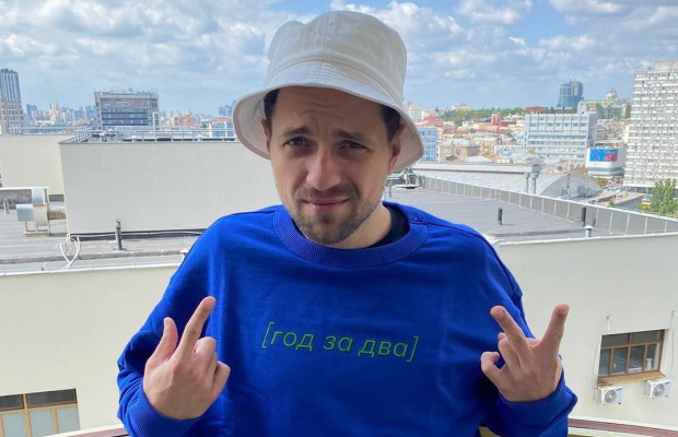 "И камнем вниз": в РФ двое подростков "хайпанули" на самоубийстве в прямом эфире под песню ЛСП (видео)