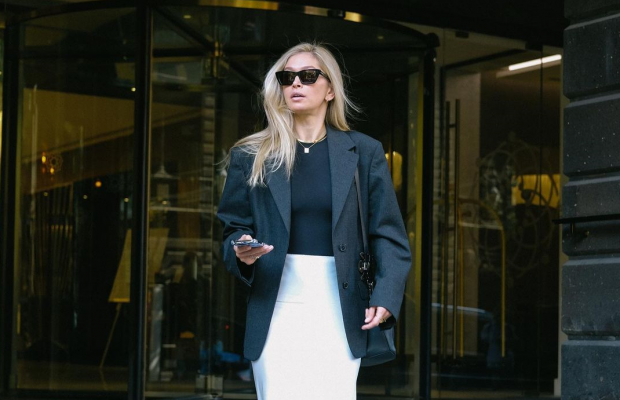 "Скучаем, плачем, но это жизнь": Вера Брежнева пожаловалась на разлуку со старшей дочерью