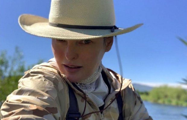 "Жестоко изуродованная" пластикой Линда Евангелиста подает в суд на хирургов