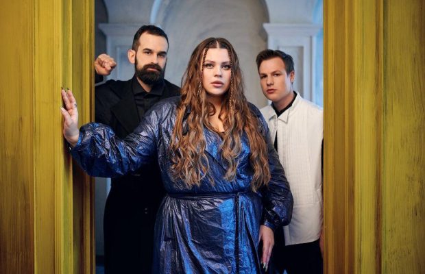 "Було приємно": солістка KAZKA розповіла, як робила пірсинг на інтимному місці