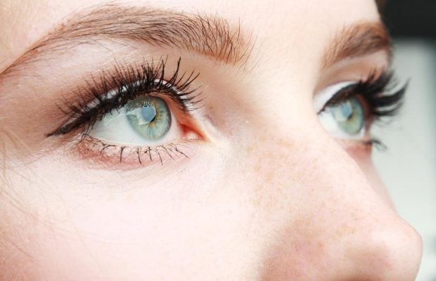 Ідеально під зелені очі: ТОП-5 відтінків волосся, які "освіжають" обличчя