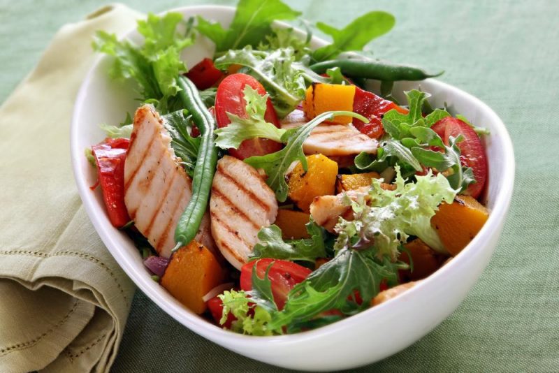 36 аппетитных и полезных зимних салатов | Национальная еда, Идеи для блюд, Зимний салат