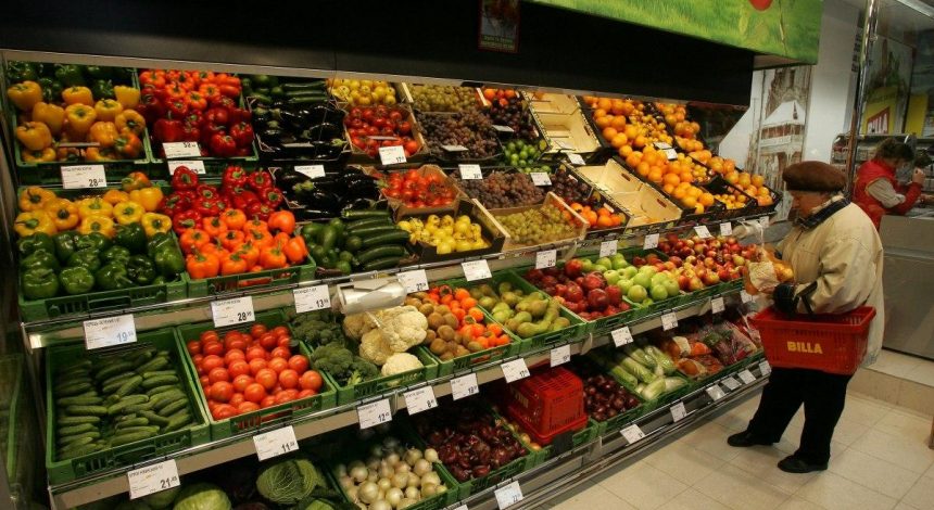 Вслед за луком в Украине начала меняться цена еще на один овощ