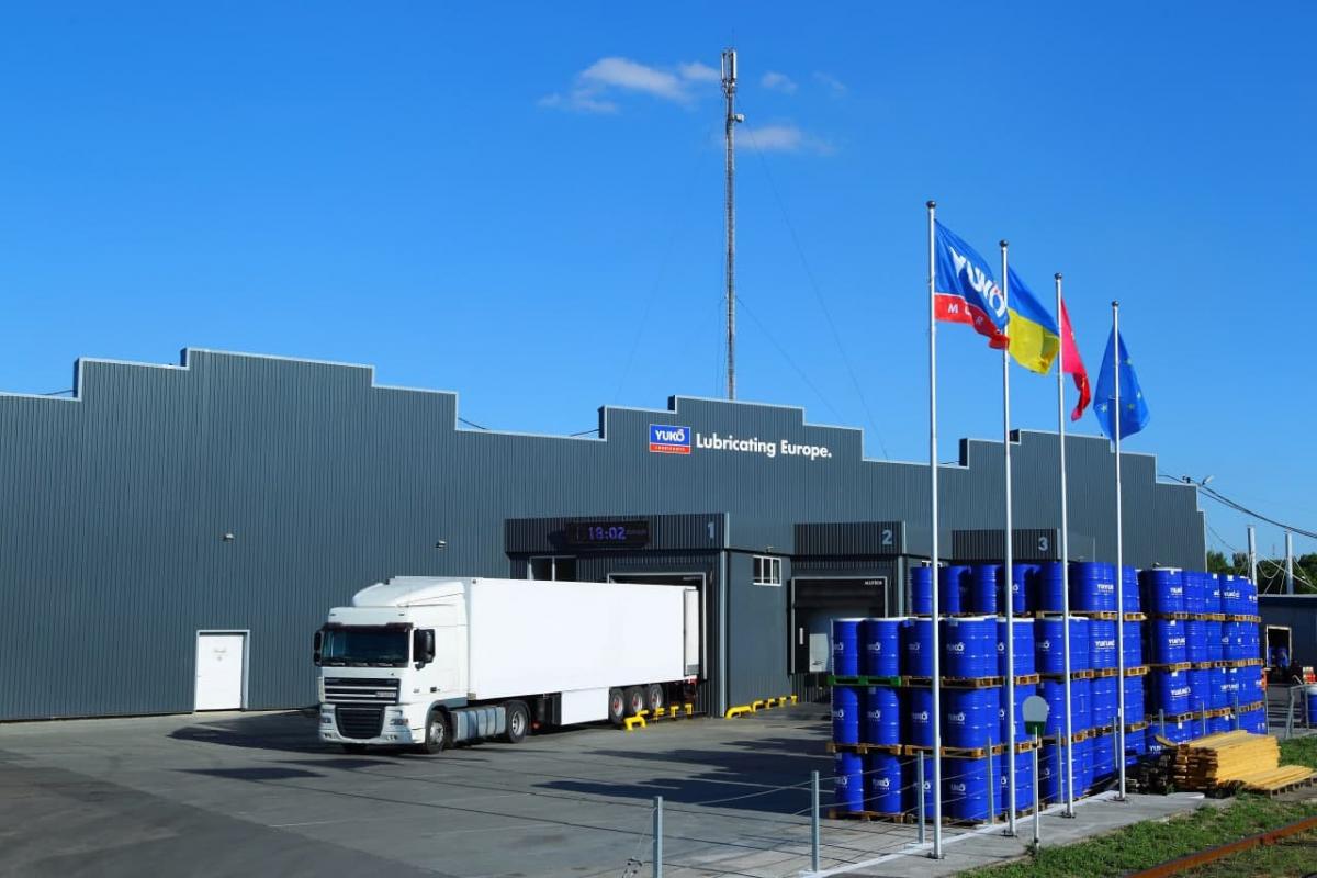 Фото: Склад готовой продукции ООО «СП Юкойл», г. Запорожье Фото: Склад готовой продукции ООО «СП Юкойл», г. Запорожье