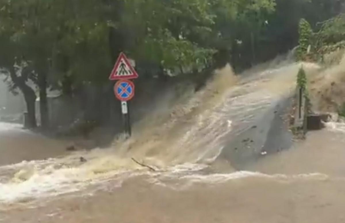 В одному з районів Італії зливи викликали масштабні повені / скріншот