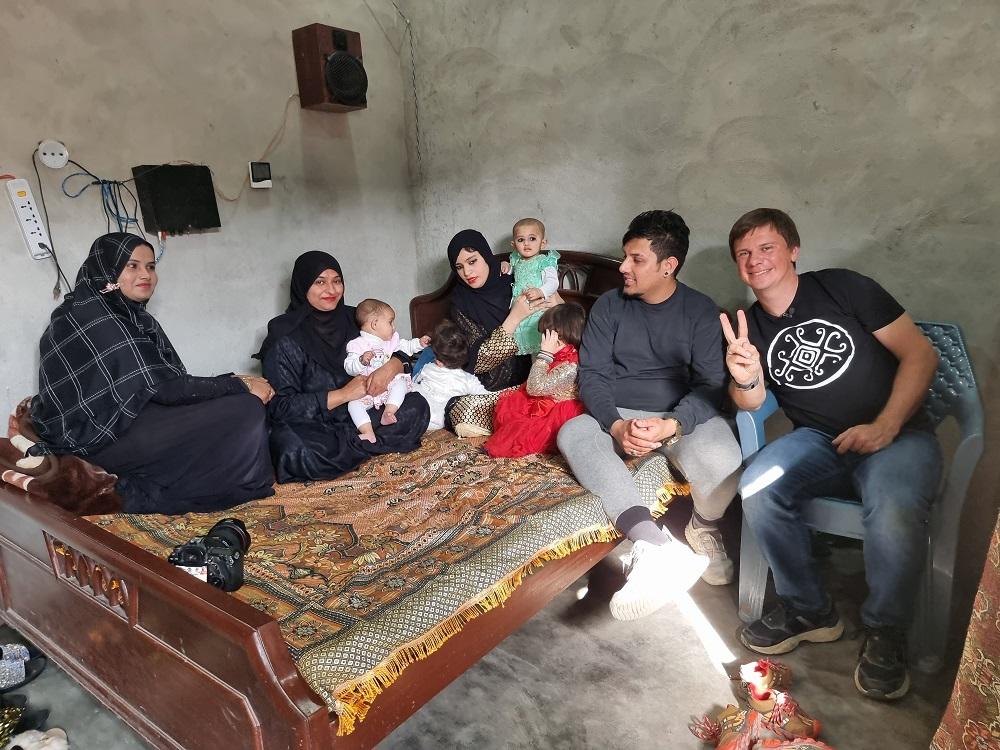 Дмитрий Комаров в Пакистане / фото пресс-службы 1+1 Дмитрий Комаров в Пакистане / фото пресс-службы 1+1