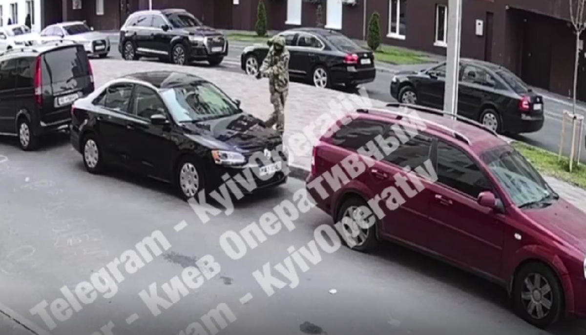 Стрілянина потрапила на відео / скріншот Стрілянина потрапила на відео / скріншот