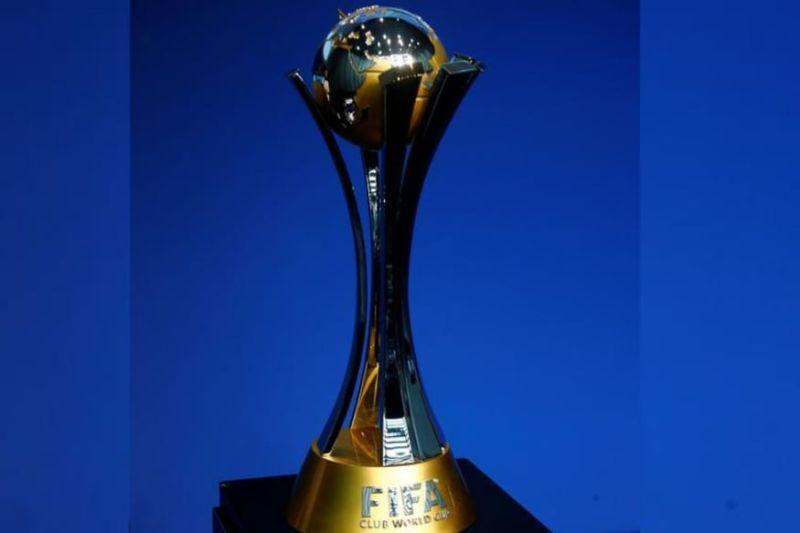 Трофей Клубного чемпионата мира / фото REUTERS