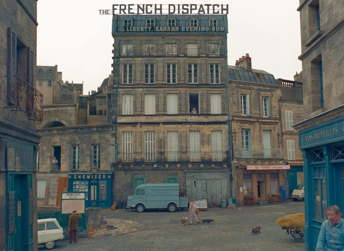 Кадр з фільму "Французький вісник" / фото Kinomania Film Distribution