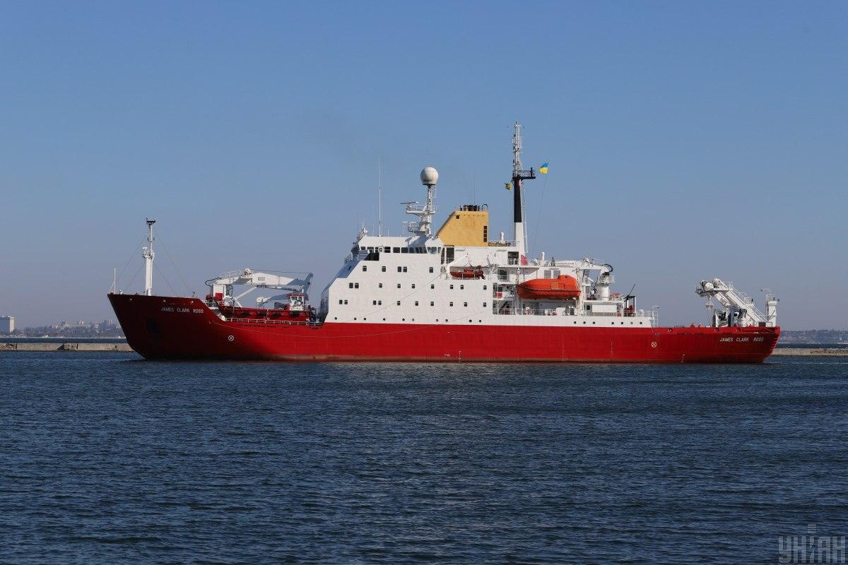 Суворими шляхами Арктики: як працює криголам і чим він відрізняється від інших суден