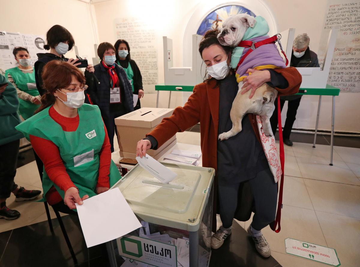 Избирательный участок в Грузии / фото REUTERS