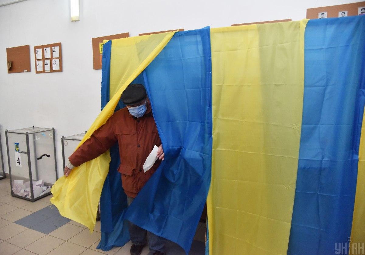 Названа явка избирателей на выборах в Украине / УНИАН