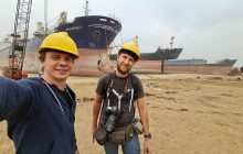 Комаров покажет уникальную коллекцию Коранов и побывает на "кладбище" кораблей в Пакистане (фото)