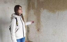 "Якщо ставити двері – стіна впаде": у Кропивницькому вдові військового "вручили" аварійне житло