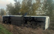 На Полтавщине перевернулся пассажирский автобус: 11 пострадавших (фото)