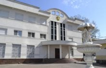 В Одесі "атакували" Генконсульство Росії: кинули "криваві пакети" (фото)