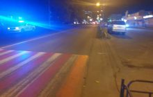 Под Киевом водитель сбил 12-летнюю девочку на "зебре" и сбежал (фото)