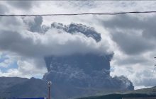 В Японии произошло извержение мощного вулкана Асо (фото, видео)