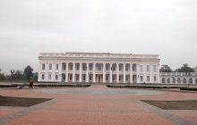 У Тульчині в ході "Великого будівництва" завершується реконструкція площі перед Палацом Потоцьких