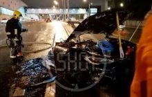Розірвало навпіл: Tesla сина російського мільярдера влетіла в стовп у Москві (відео)