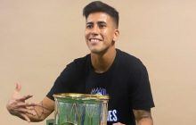 Лежа на газоне: футболист мексиканского клуба "унизил" соперника ярким финтом (видео)