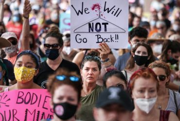 Суд у США призупинив дію образливого закону про заборону абортів