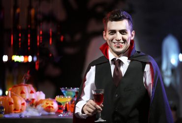 Как понять, что рядом с тобой человек-вампир и как защититься от него