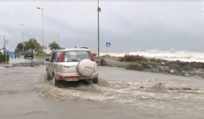 Голая девушка в грязи купается на фото » Порно фото и голые девушки в эротике