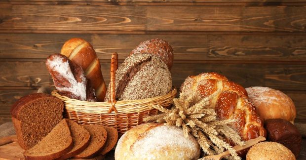 Как размягчить черствый хлеб - полезные способы | РБК Украина