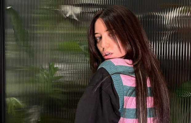 "Зайшла у ванну й злякалася": Дорофєєва здивувала фанів "експериментом у зовнішності" (фото)