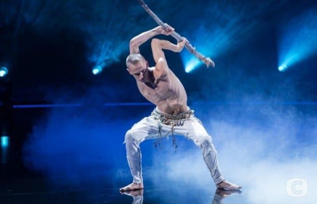 ​​Учасник українського талант-шоу вивернув шию на очах у суддів (фото)