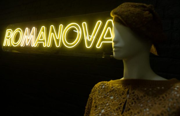 Тепло для "своїх" : у Києві відкрився новий шоурум бренду в'язаних речей ROMANOVA