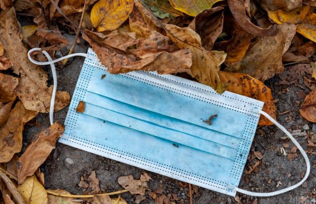 Застосунок "Вдома" оновився: що змінилось і як тепер дотримуватись самоізоляції після перетину кордону