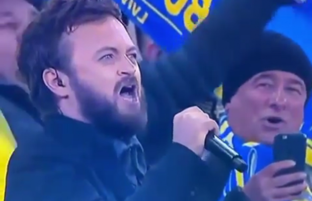 "Это было круто": Дзидзьо исполнил гимн Украины на футбольном матче во Львове (видео)