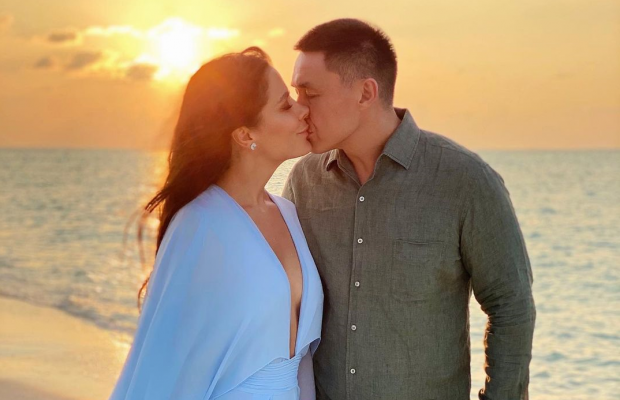 "Всупереч весіллю на Мальдівах": ведуча "Танців з зірками" офіційно не розписана зі своїм чоловіком-мільйонером