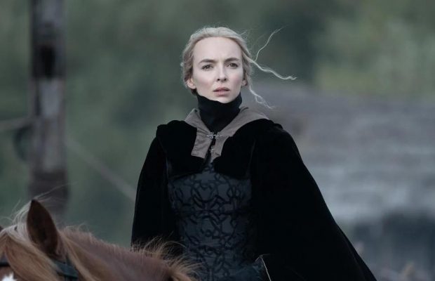 Что посмотреть на выходных: историческая драма "Последняя дуэль", слэшер "Хэллоуин убивает" и неделя кинокритики