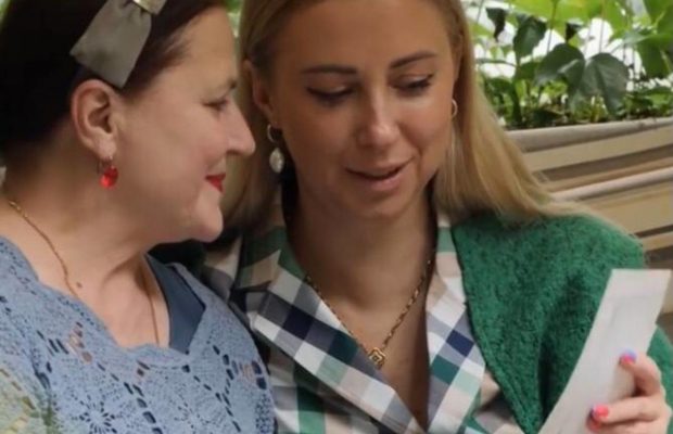 Антоніна Матвієнко розповіла, як мама відреагувала на її вагітність у 16 років (відео)