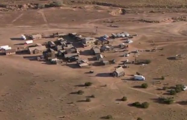 Алек Болдуин застрелил человека на съемках: место происшествия показали с высоты (видео)