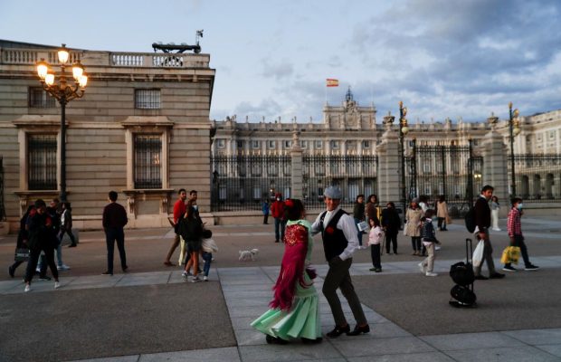 МЗС докладає зусиль, щоб українці змогли подорожувати в ЄС у разі виключення із "зеленого" списку