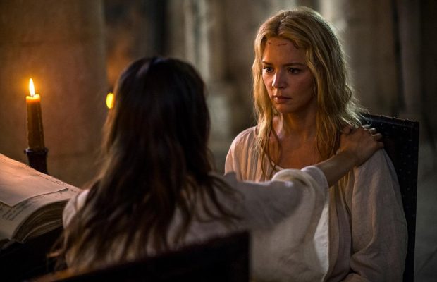 Лесбийский секс, чума и религия: рецензия на фильм "Искушение" Пола Верховена